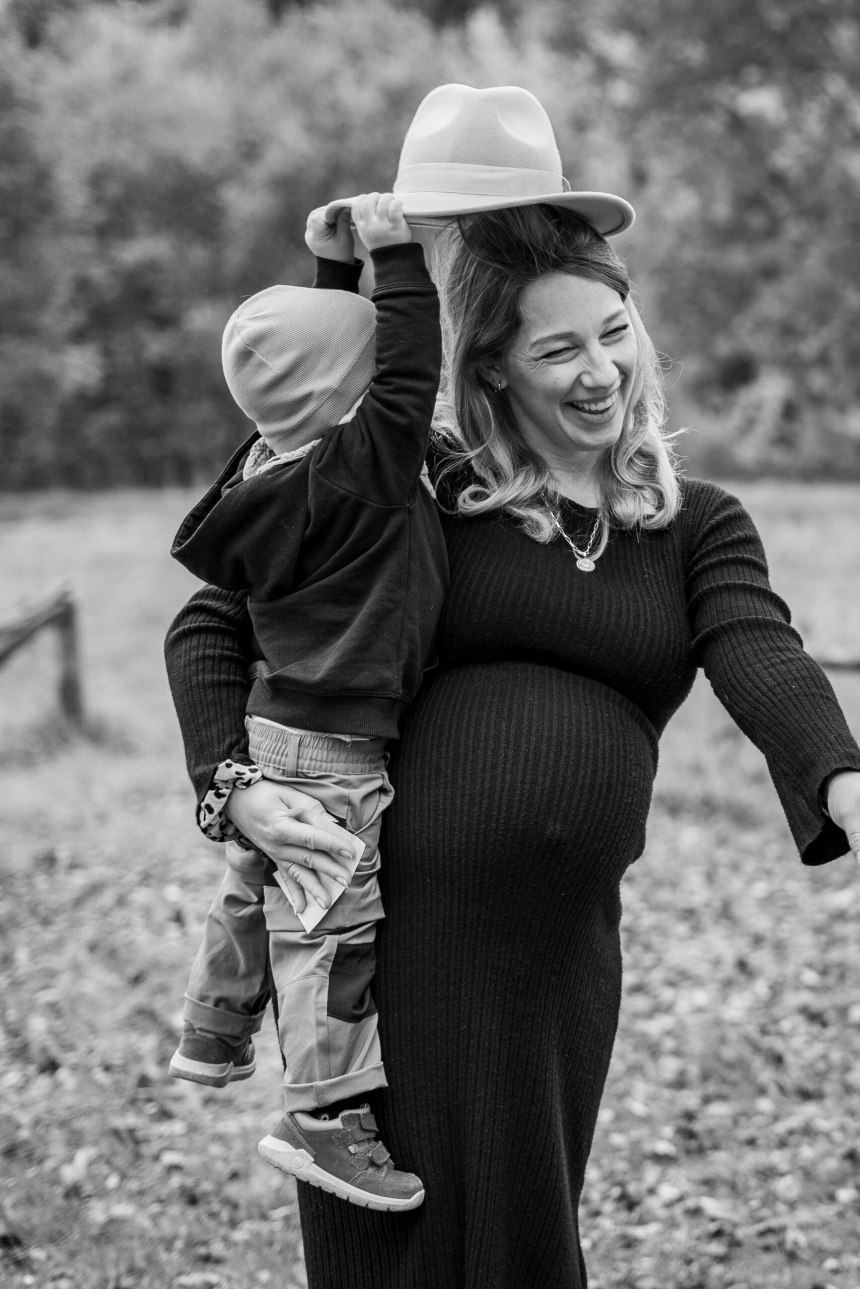 Mommy_to_be_Familie_J_SvenjavonProndzinski_Fotografie-8